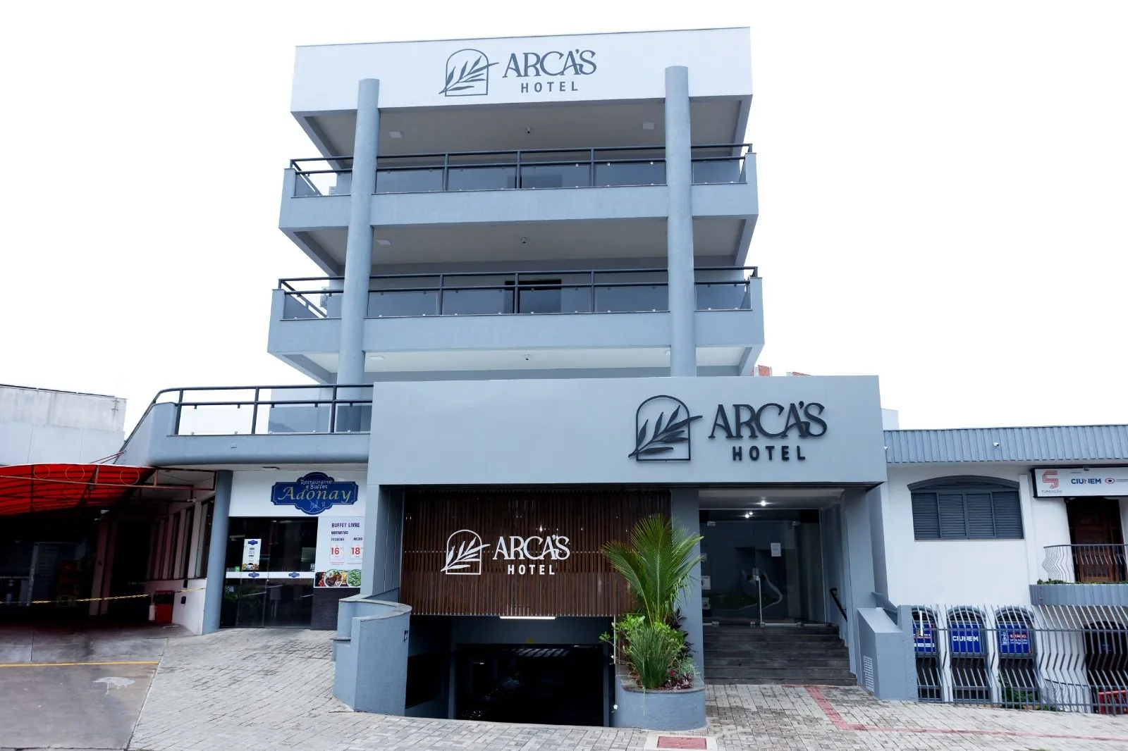 Fachada do Arca's Hotel